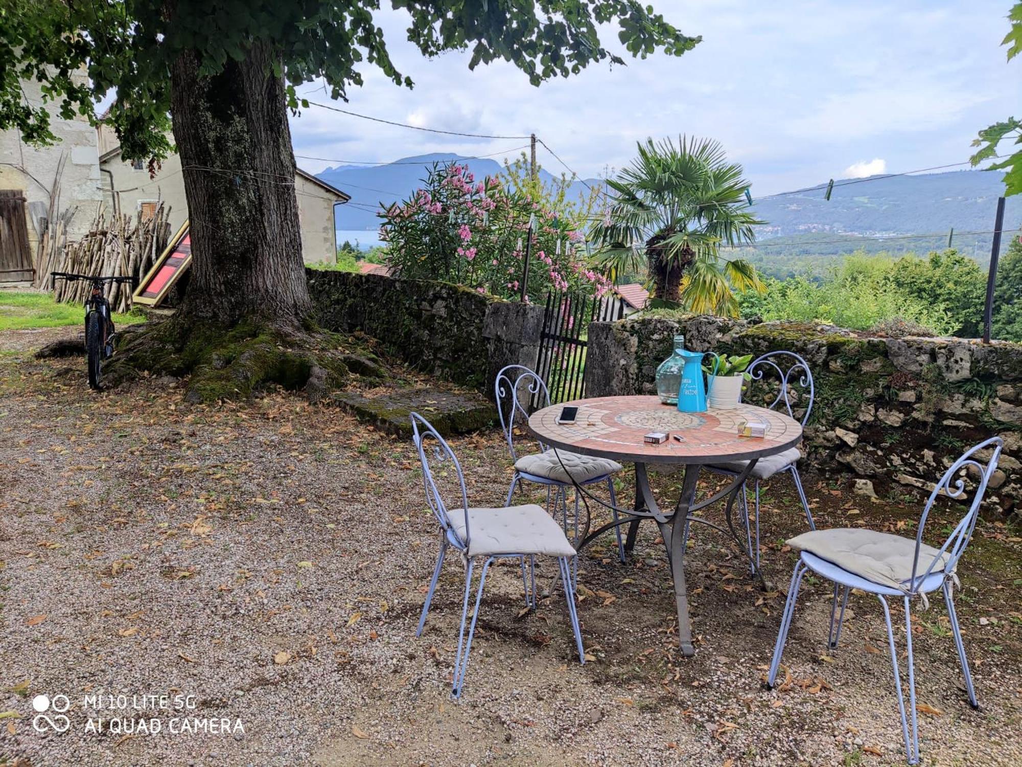 Du Vent Dans Les Arbres -120M2 Belle Vue Sur Le Lac Chindrieux 外观 照片